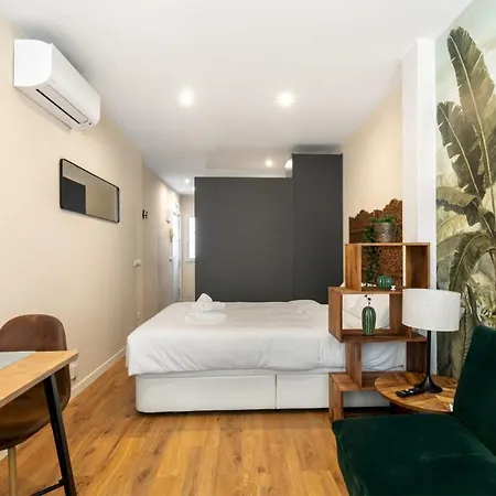 1 Bedroom 1 Bathroom Furnished - Chueca - Modern Functional - Mintystay Madrid Exterior photo