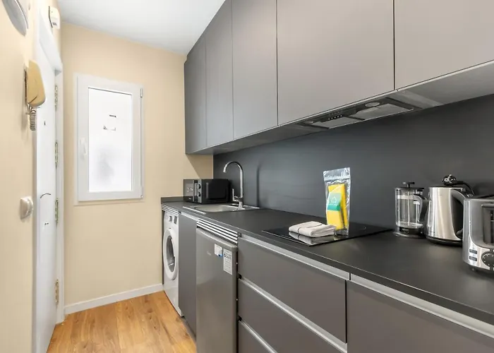 1 Bedroom 1 Bathroom Furnished - Chueca - Modern Functional - Mintystay